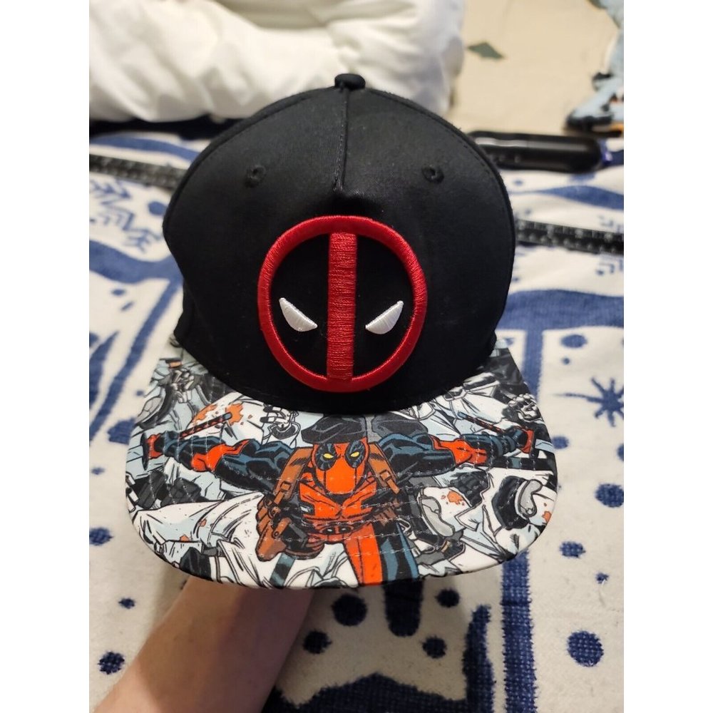 DEADPOOL Snap-Back Original Cap / Hat -  RN# 115665 by MARVEL "Bioworld"